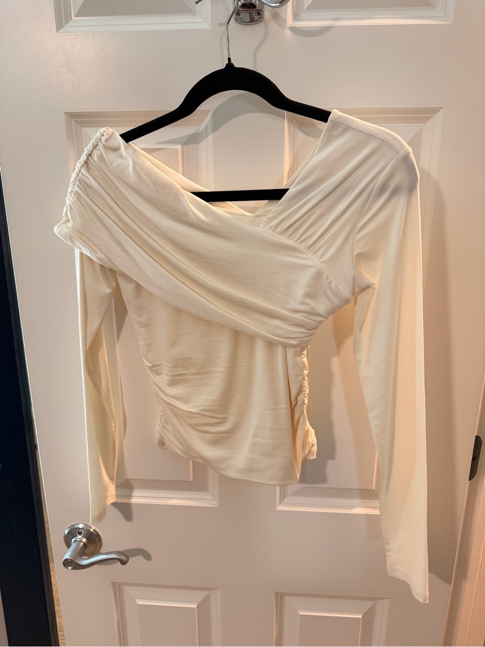 Abercrombie & Fitch Cream Asymmetric Off-Shoulder Ruched Top